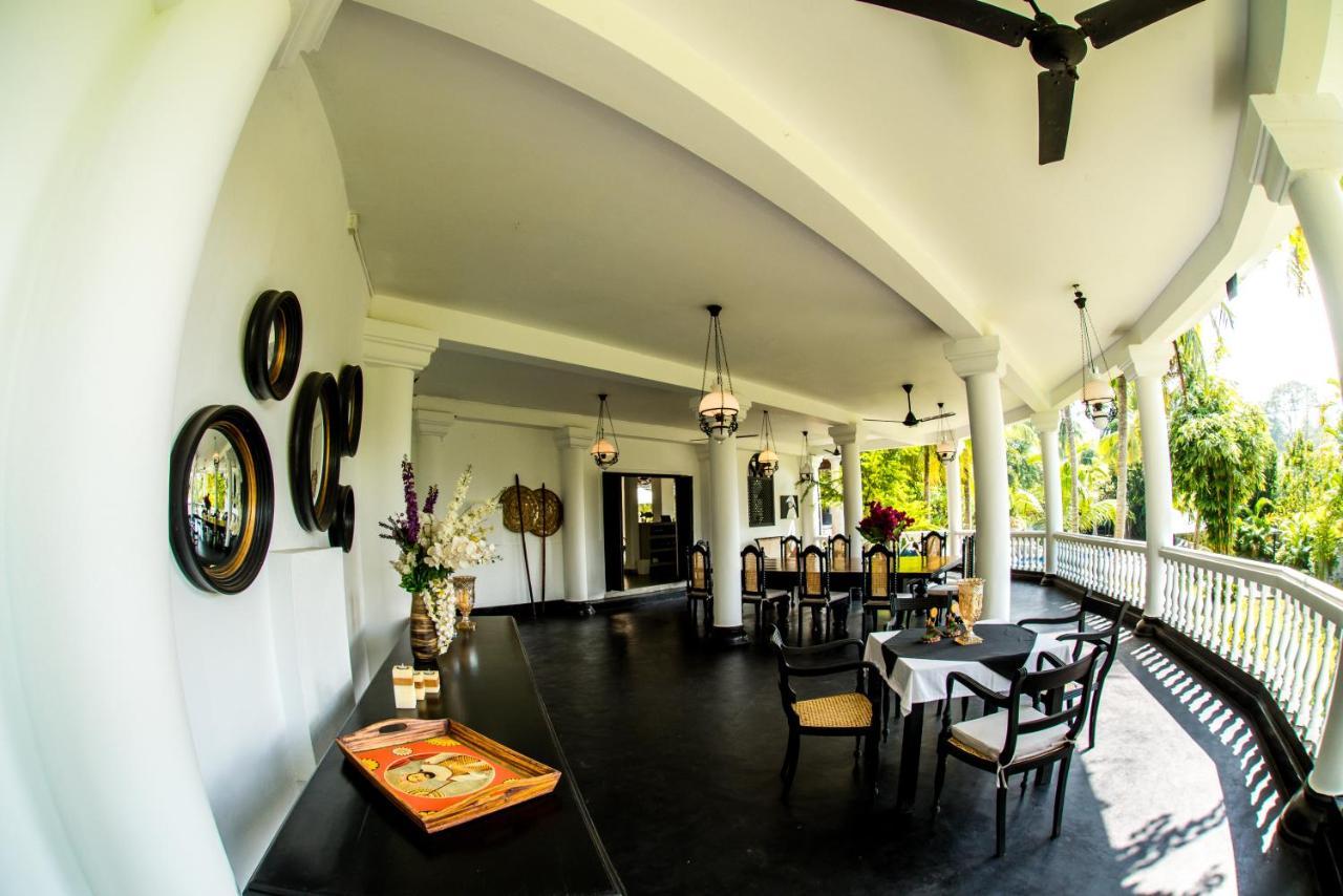 Tropical House - Jungleside Villa Hikkaduwa Luaran gambar