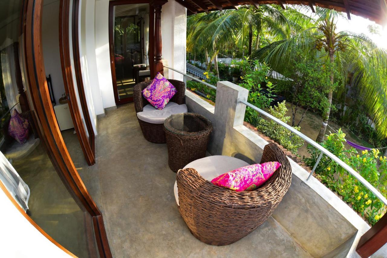 Tropical House - Jungleside Villa Hikkaduwa Luaran gambar
